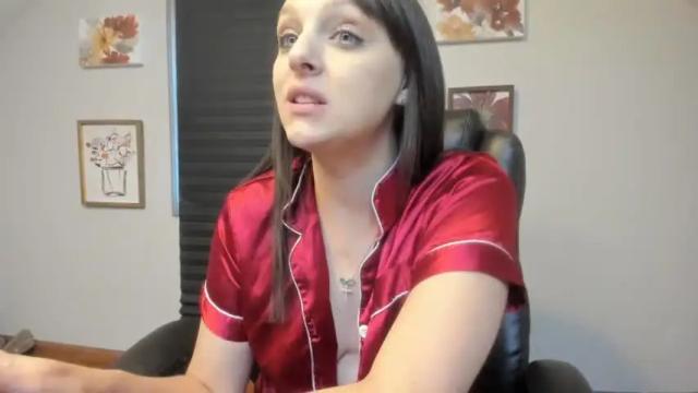 Image 4 of hi_cut_cutie Stream on Chaturbate on 24 days ago