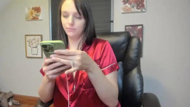 Image 6 of hi_cut_cutie Stream on Chaturbate on 24 days ago