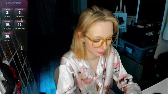 Image 10 of hi_diana Stream on Chaturbate on 2 months ago