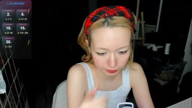 Image 12 of hi_diana Stream on Chaturbate on 2 months ago