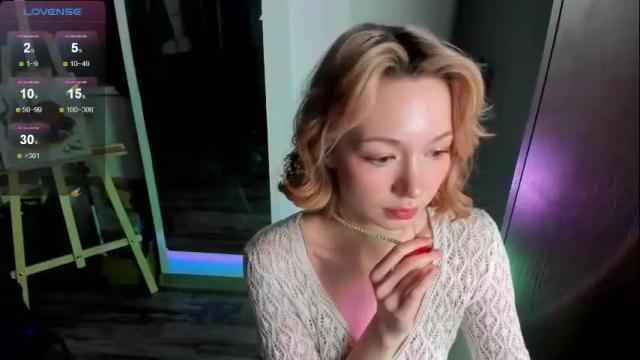 Image 10 of hi_diana Stream on Chaturbate on 1 month ago