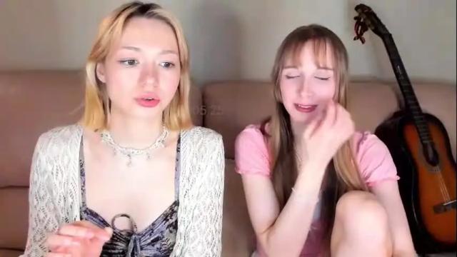 Image 6 of hi_diana Stream on Chaturbate on 1 month ago