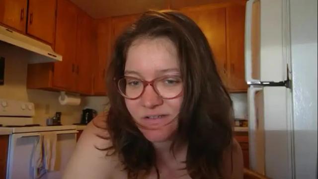 Image 10 of hi_emmy Stream on Chaturbate on 27 days ago
