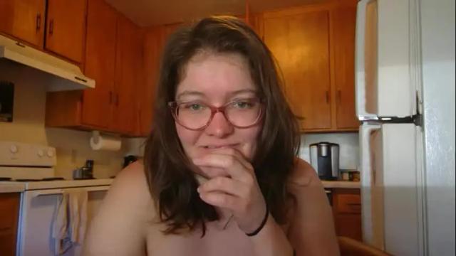 Image 11 of hi_emmy Stream on Chaturbate on 27 days ago