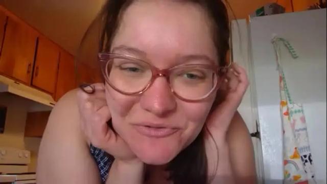 Image 6 of hi_emmy Stream on Chaturbate on 27 days ago