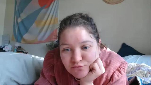 Image 2 of hi_emmy Stream on Chaturbate on 7 months ago