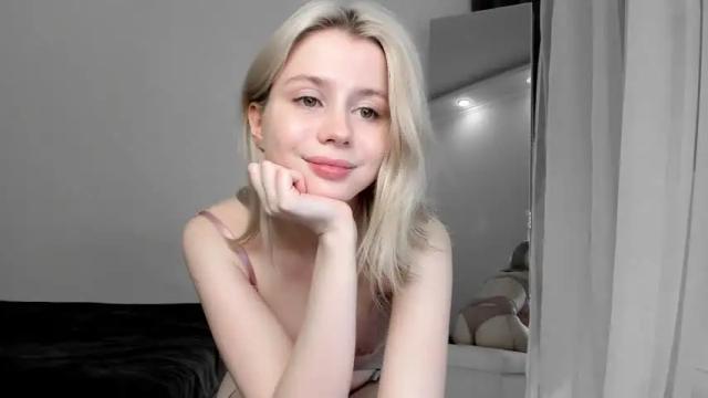 Image 7 of hi_popsy Stream on Chaturbate on 17 days ago