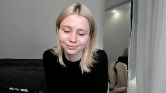 Image 10 of hi_popsy Stream on Chaturbate on 15 days ago