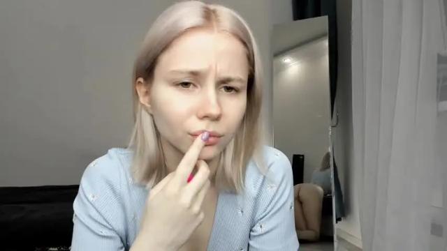Image 6 of hi_popsy Stream on Chaturbate on 7 days ago