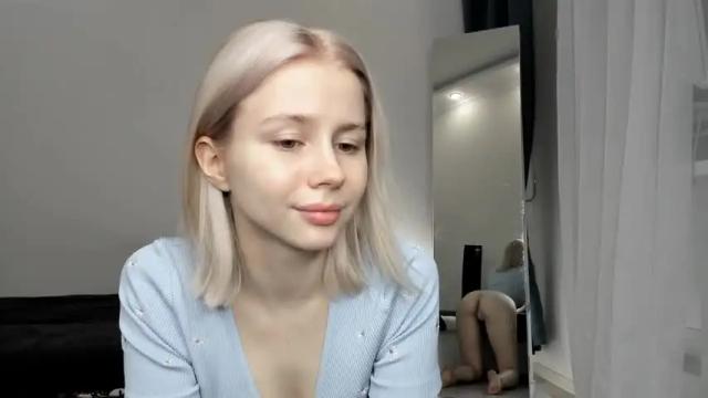 Image 7 of hi_popsy Stream on Chaturbate on 7 days ago