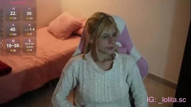 Image 4 of hi_scarlett Stream on Chaturbate on 24 days ago