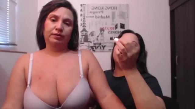 Image 8 of hidden_tinna Stream on Chaturbate on 3 months ago