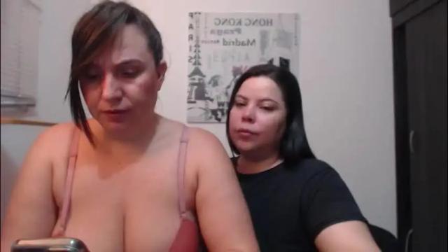 Image 8 of hidden_tinna Stream on Chaturbate on 4 hours ago