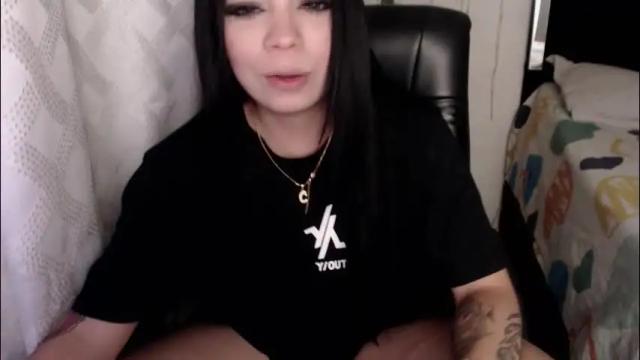 Image 11 of high_fortune Stream on Chaturbate on 2 days ago