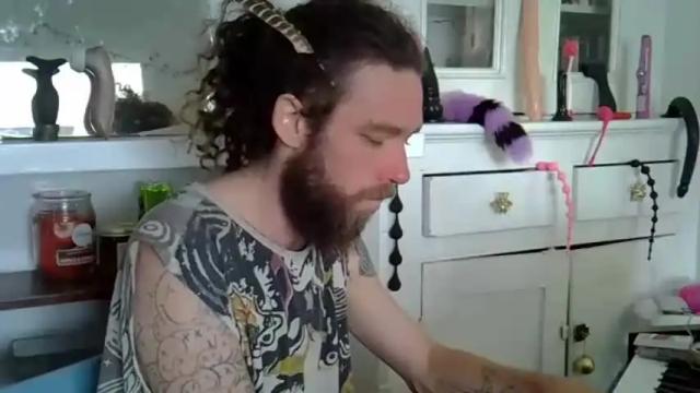 Image 10 of high_sunflower Stream on Chaturbate on 17 months ago