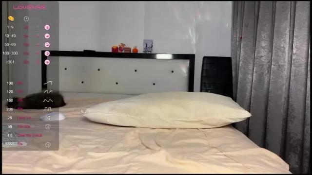 Image 8 of highenough_queen Stream on Chaturbate on 2 months ago