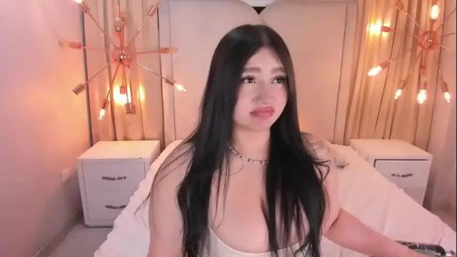 Image 11 of hiilaryfox Stream on Chaturbate on 4 months ago