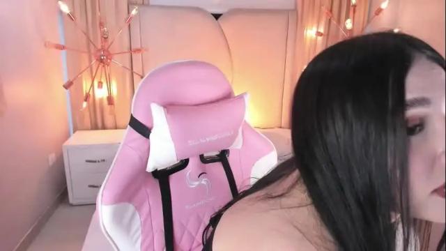 Image 11 of hiilaryfox Stream on Chaturbate on 4 months ago