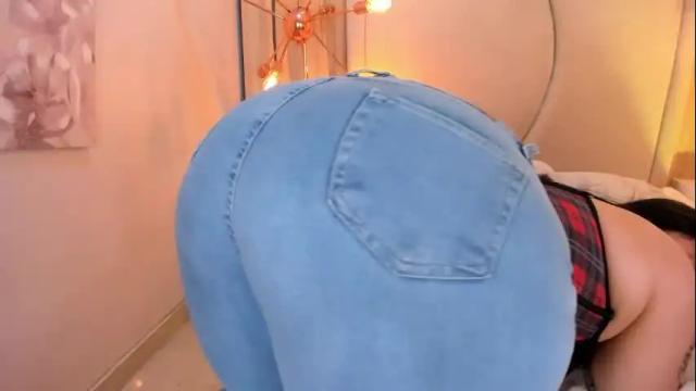 Image 10 of hiilaryfox Stream on Chaturbate on 4 months ago