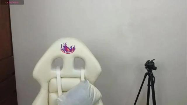 Image 4 of hikiko_doll_ Stream on Chaturbate on 2 months ago