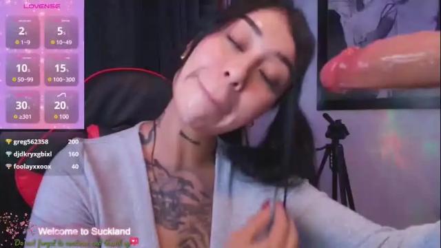 Image 7 of hilary_jones_22 Stream on Chaturbate on 12 days ago