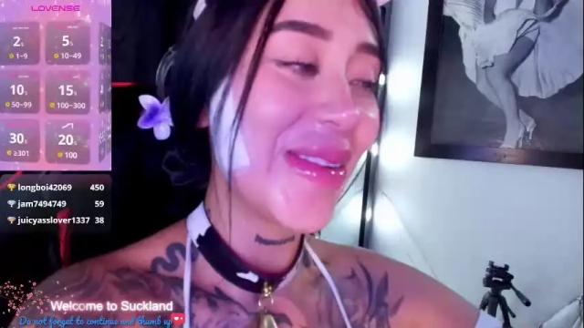 Image 11 of hilary_jones_22 Stream on Chaturbate on 1 month ago