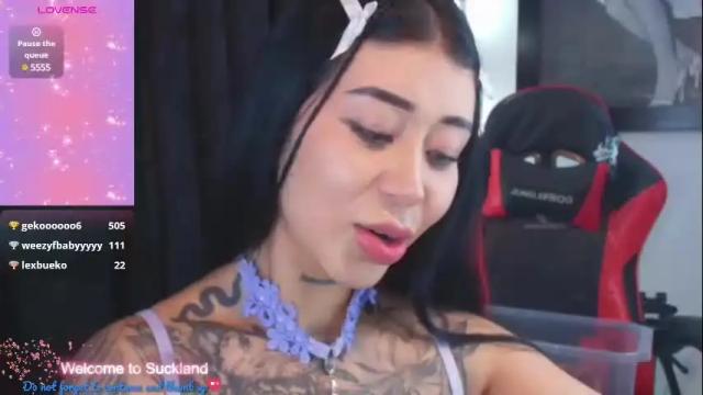 Image 11 of hilary_jones_22 Stream on Chaturbate on 27 days ago
