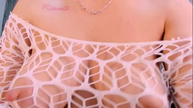 Image 10 of hilary_neuman Stream on Chaturbate on 2 months ago