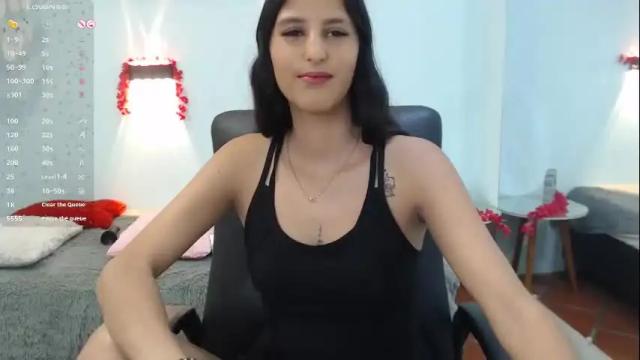 Image 2 of hilaryclowerx Stream on Chaturbate on 17 days ago