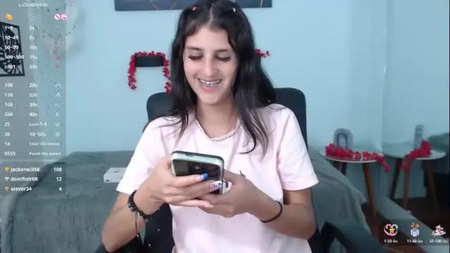 Image 2 of hilaryclowerx Stream on Chaturbate on 12 days ago
