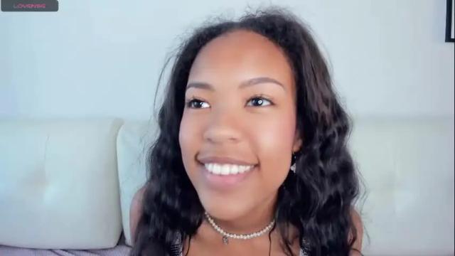Image 11 of hildahathorne Stream on Chaturbate on 5 days ago