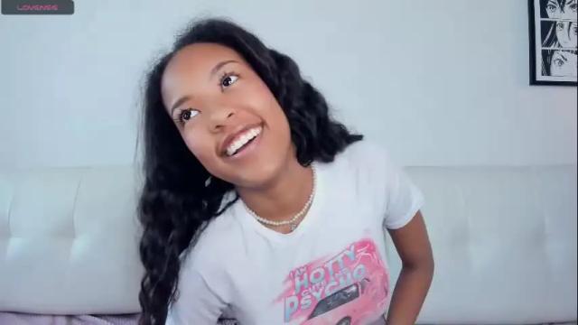 Image 3 of hildahathorne Stream on Chaturbate on 5 days ago