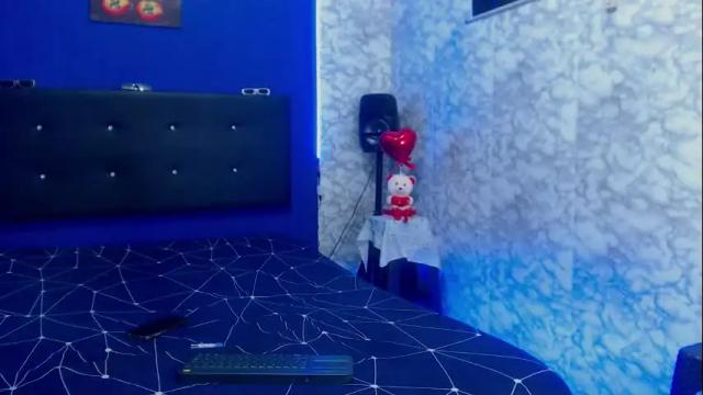 Image 7 of hillary15_xxx Stream on Chaturbate on 2 months ago
