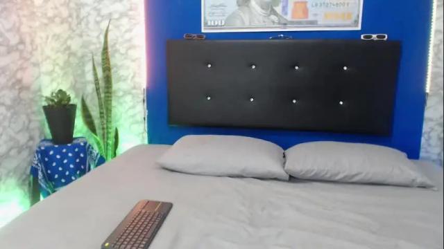 Image 10 of hillary15_xxx Stream on Chaturbate on 1 month ago