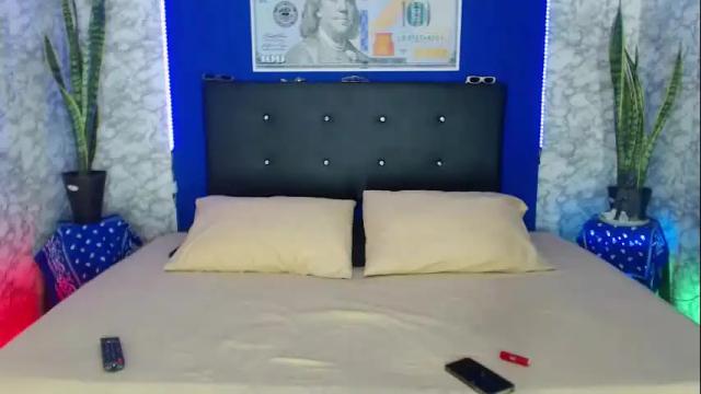 Image 10 of hillary15_xxx Stream on Chaturbate on 18 days ago