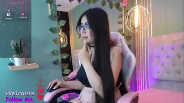 Image 6 of hillary_dallas Stream on Chaturbate on 19 months ago