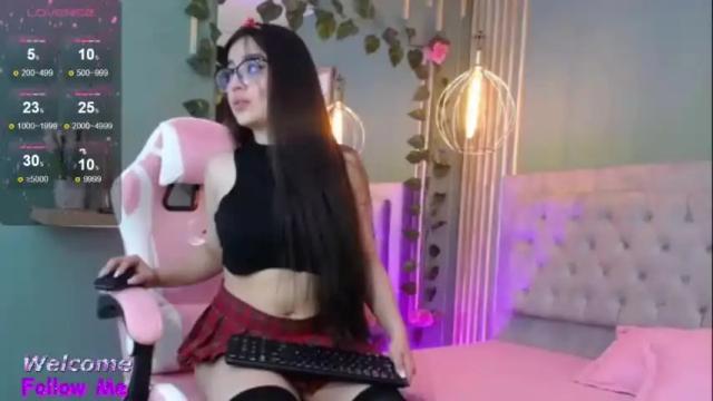 Image 4 of hillary_dallas Stream on Chaturbate on 19 months ago
