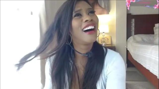 Image 4 of hillary_foox Stream on Chaturbate on 1 month ago