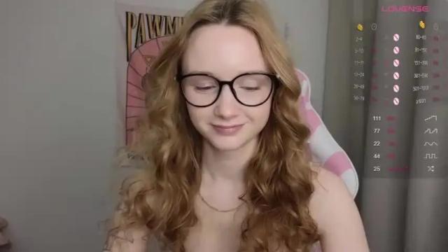 Image 8 of hillikitt Stream on Chaturbate on 22 months ago
