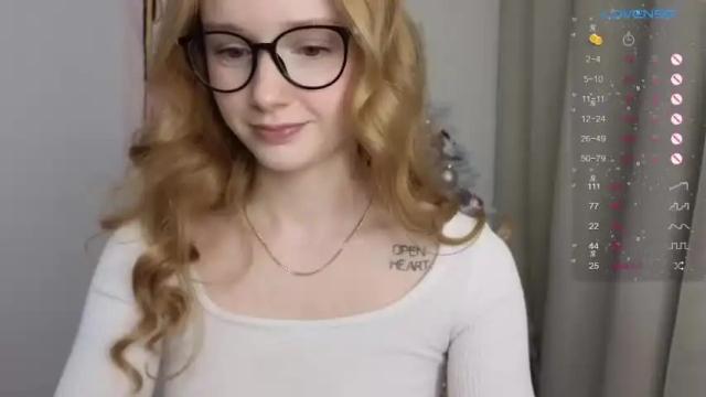 Image 2 of hillikitt Stream on Chaturbate on 22 months ago