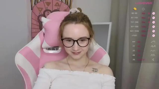 Image 4 of hillikitt Stream on Chaturbate on 21 months ago