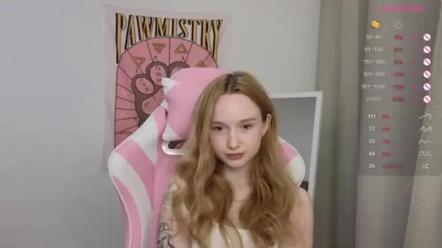Image 2 of hillikitt Stream on Chaturbate on 21 months ago