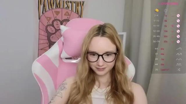 Image 8 of hillikitt Stream on Chaturbate on 21 months ago