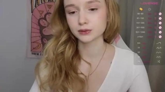 Image 12 of hillikitt Stream on Chaturbate on 20 months ago