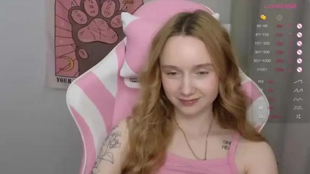 Image 11 of hillikitt Stream on Chaturbate on 20 months ago