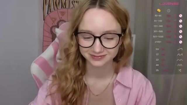 Image 7 of hillikitt Stream on Chaturbate on 20 months ago