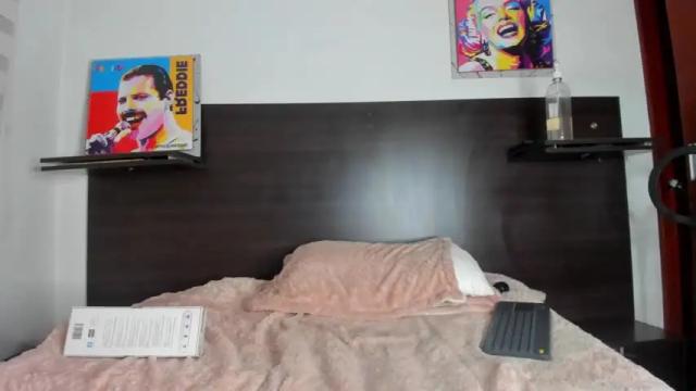 Image 12 of hilly_as Stream on Chaturbate on 15 months ago