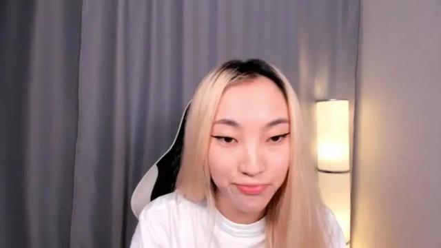 Thumbnail 1, hina_ren's Stream at Chaturbate, 21 months ago