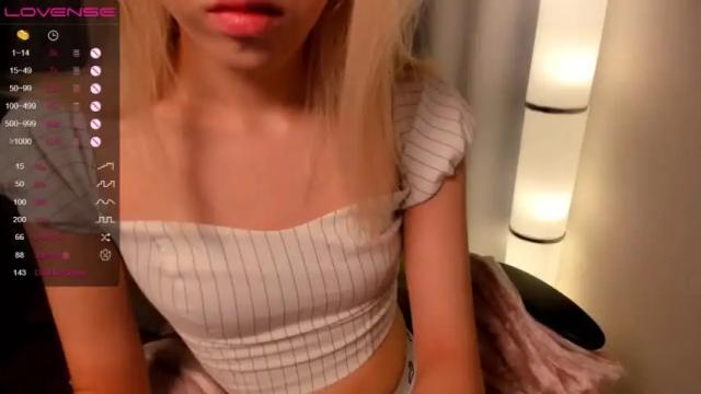 Thumbnail 1, hina_ren's Stream at Chaturbate, 19 months ago