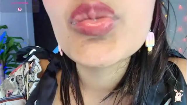 Image 2 of hinata_21_ Stream on Chaturbate on 2 months ago